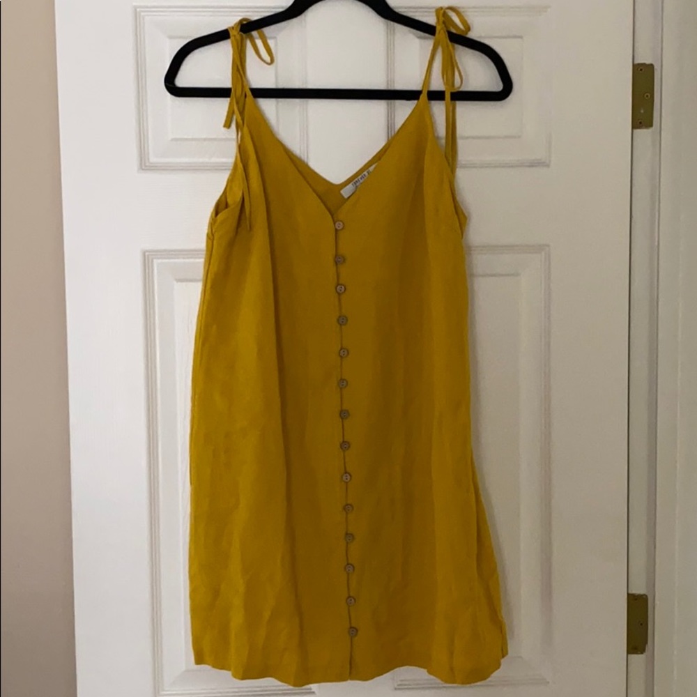 Yellow sundress